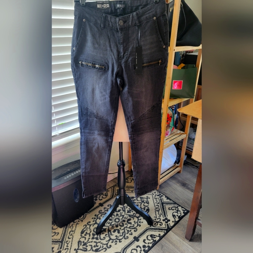 Women's nwt Bee & Ceci size 9/10 black jeans